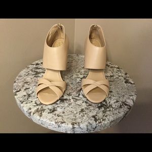 Cole Haan leather high heel shoes. Size 8B.